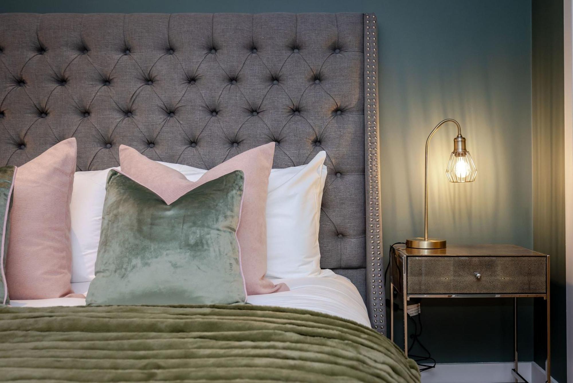 Dragon Suites - City Centre 2 Bed Luxury Mews House エディンバラ エクステリア 写真